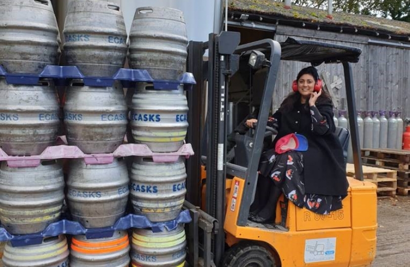 Ghani visits Gun Brewery near Chiddingly